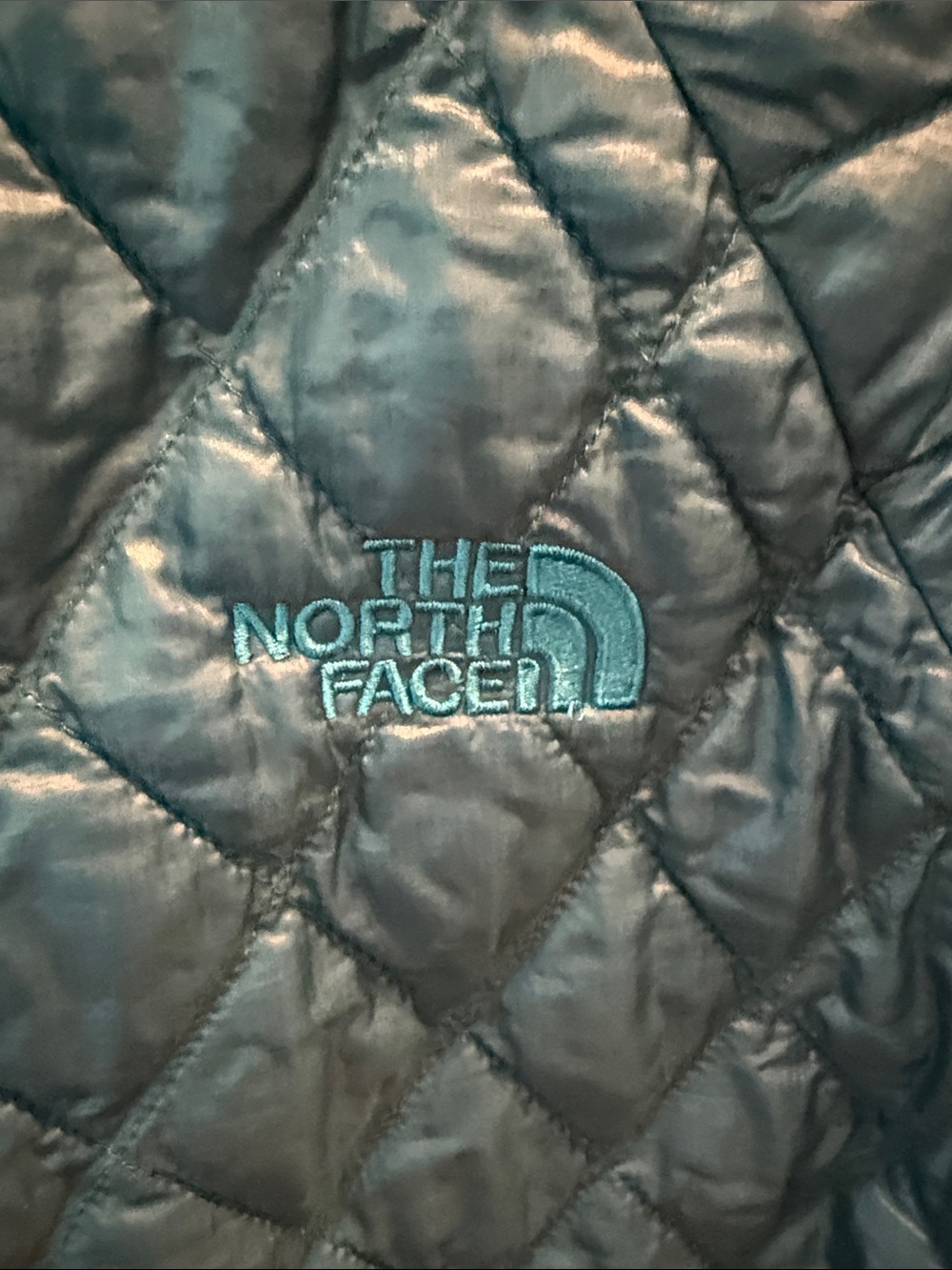 The North Face Ladies Teal Quilted Puffer Jacket - Picture 8 of 8